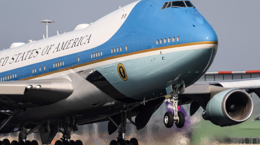 Βλάβη στο Air Force One του Ντόναλντ Τραμπ ενώ ήταν στον αέρα, επέστρεψε στην Ουάσινγκτον