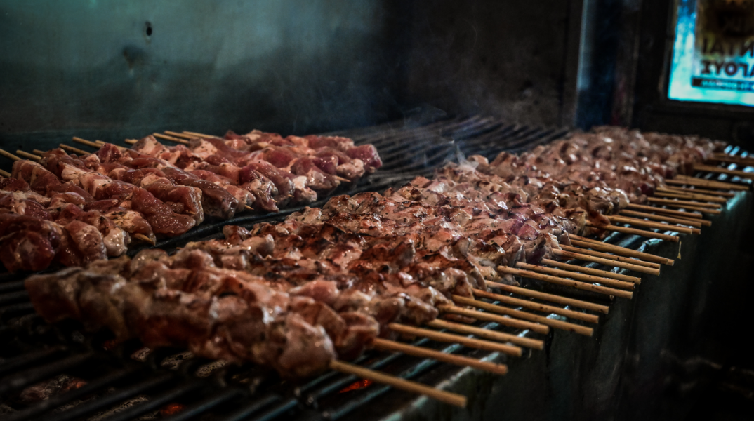 Δραπετσώνα: Ιδιοκτήτης γνωστού ψητοπωλείου συνελήφθη για διακίνηση ναρκωτικών 