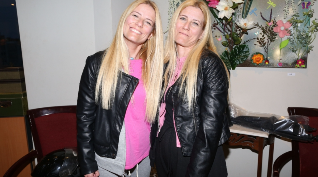 Λυγίσαμε και οι δύο - Οι αδερφές Ράντη προχώρησαν σε διπλή μαστεκτομή την ίδια ημέρα