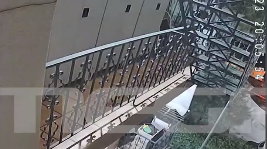 Δασκάλα γιόγκα ανατίναζε αυτοκίνητα συγγενών της γιατί δεν της δάνειζαν χρήματα