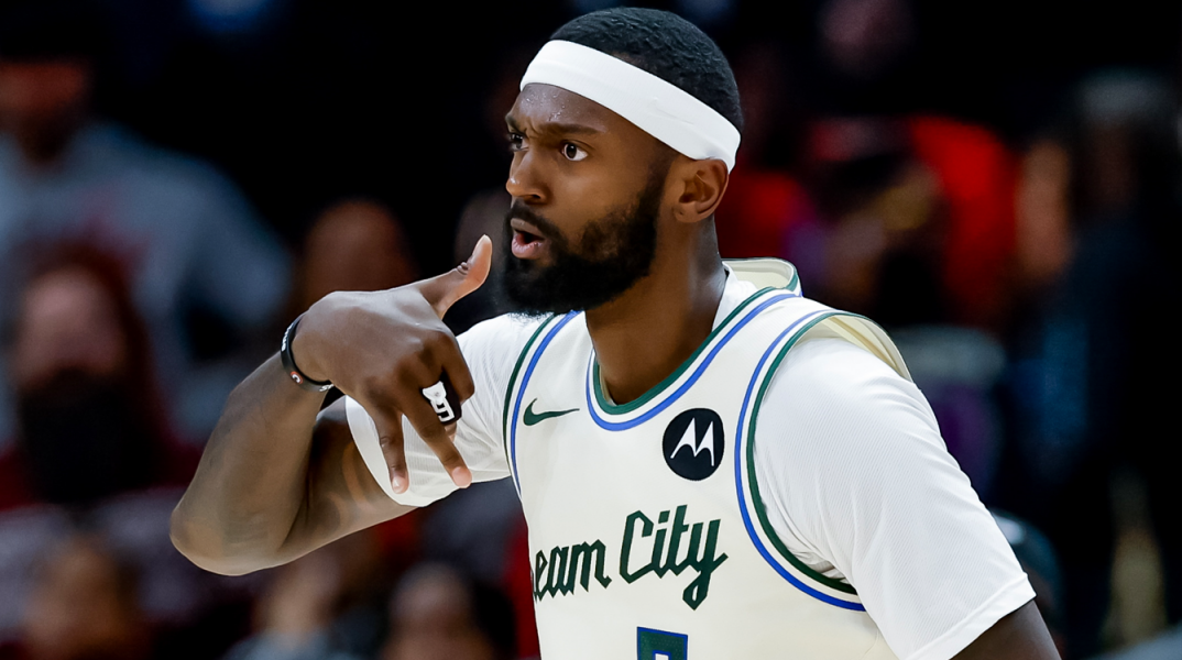 Μπακς: Οι Κλίπερς διέλυσαν τα «ελάφια» και τους βύθισαν ακόμη περισσότερο