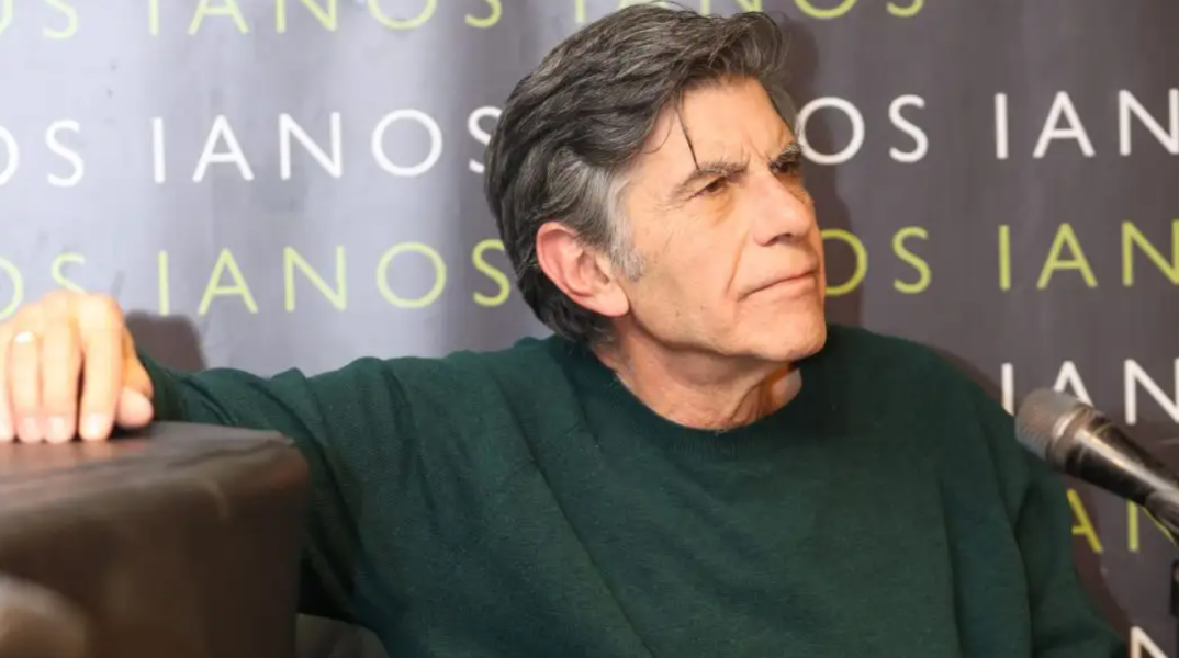 Ο Γιάννης Μπέζος