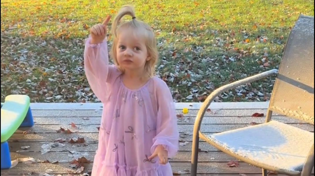 H 2 ετών Μάιλι διαγνώστηκε με σπάνιο καρκίνο τον Νοέμβριο του 2025