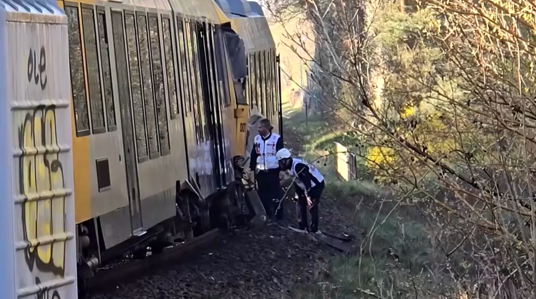 Μετωπική σύγκρουση τρένων στη Δανία