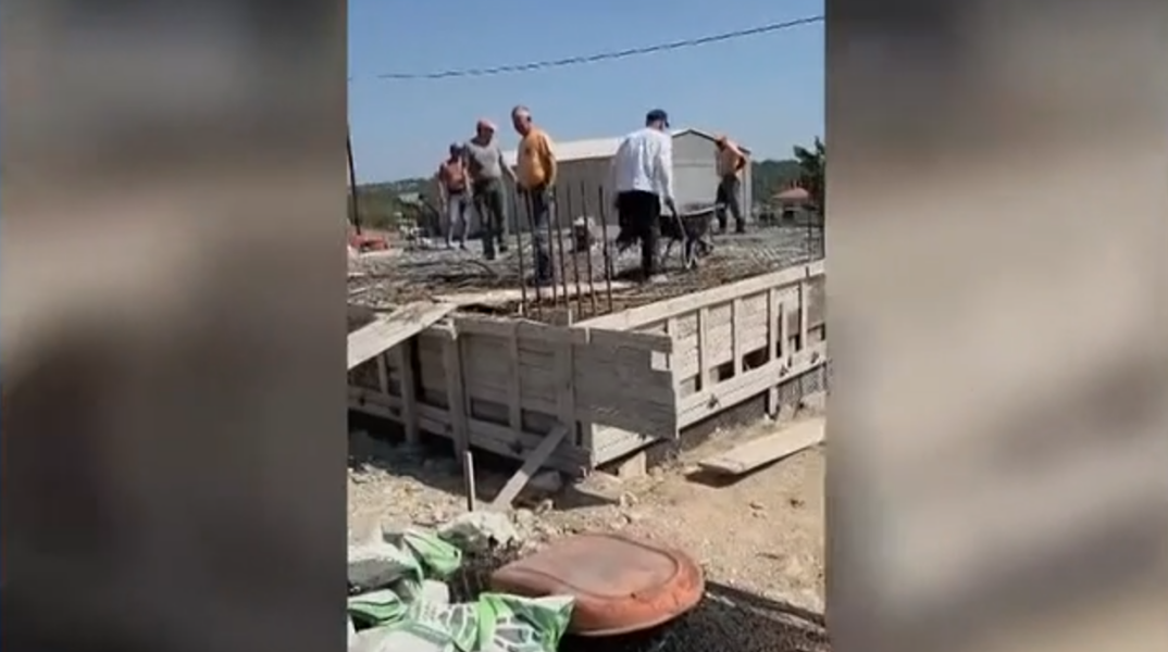 Σουφλί: Οι ντόπιοι χτίζουν σπίτι - δώρο σε νέα οικογένεια για να μείνει στο χωριό