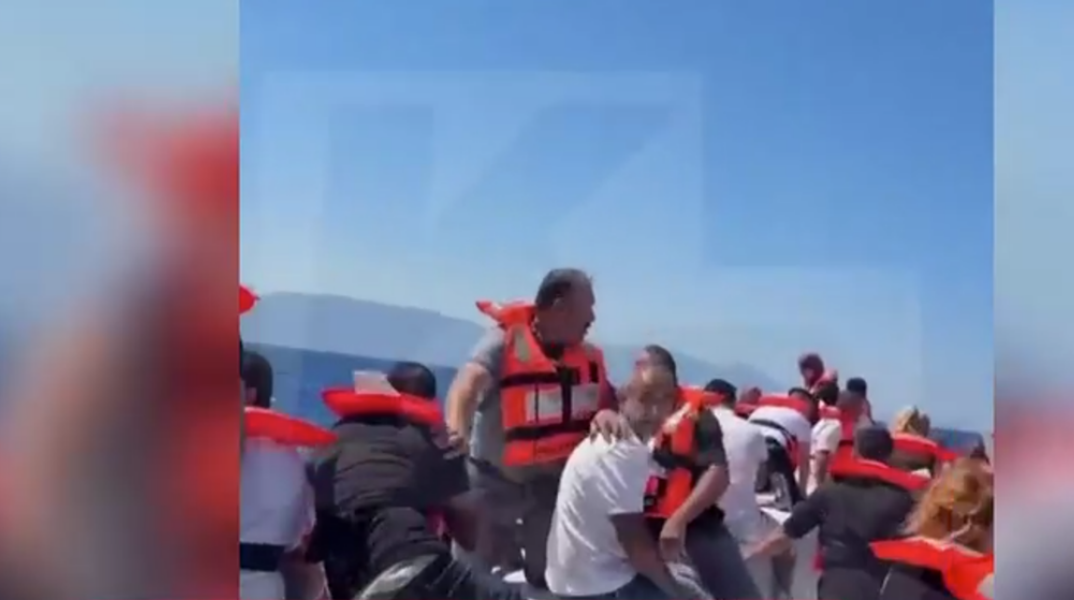 Ναυάγιο στην Κερύνεια: Κραυγή αγωνίας από τους συγγενείς των αγνοουμένων - Οι πρώτες εκτιμήσεις για την τραγωδία