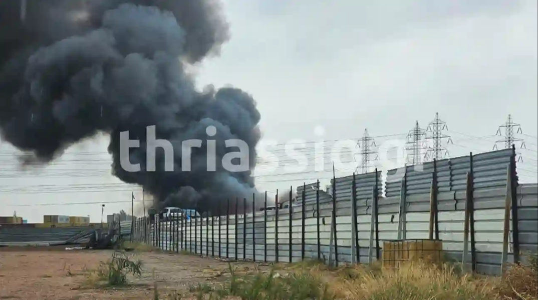 Μεγάλη φωτιά σε εταιρεία ανακύκλωσης στον Ασπρόπυργο 