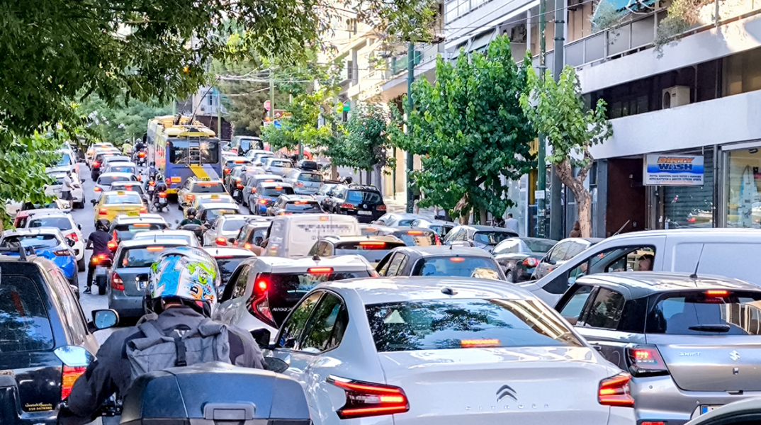 Κίνηση τώρα στους κεντρικούς οδικούς άξονες του λεκανοπεδίου