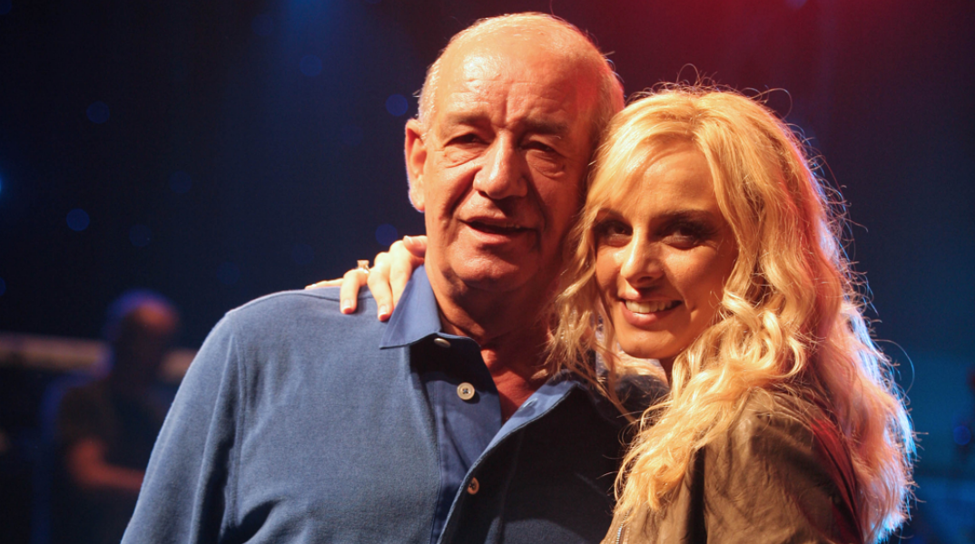 Πέγκυ Ζήνα για Δημήτρη Μητροπάνο: Ήταν δεύτερος μπαμπάς μου και άνθρωπος της οικογένειάς μας