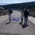 25η Μαρτίου: Συγκινητική η παρέλαση των δύο μικρών μαθητών στη Γαύδο
