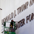 Το site του «Trump–Kennedy Center» κατοχυρώθηκε πριν καν βαφτεί το κτίριο