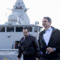 Μητσοτάκης και Χριστοδουλίδης επισκέφθηκαν τη φρεγάτα «Κίμων» - «Είμαστε εδώ για ό,τι χρειαστεί»