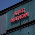 «Μας κλέβουν στα τυφλά»: Σάλος με μηνύματα εργαζομένων της Live Nation για τα εισιτήρια