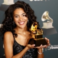 Ολίβια Ντιν: Ποιά είναι η soul φωνή που σάρωσε τα φετινά Grammy;