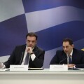 Κυριάκος Πιερρακάκης και Θάνος Πετραλιάς διευκρινίζουν τα κριτήρια για το Fuel Pass 2026 και τα υπόλοιπα μέτρα στήριξης