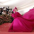 Πώς πάνε τουαλέτα οι σταρ στο Met Gala; Η απάντηση δεν είναι απλή