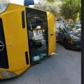 To σχολικό λεωφορείο που ανατράπηκε στο Παλαιό Φάληρο