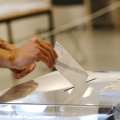 Δημοσκόπηση Pulse: 15 μονάδες η διαφορά ΝΔ με ΠΑΣΟΚ 