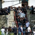 Κρήτη: Σε κλίμα οδύνης το τελευταίο αντίο στον 21χρονο - «Ήρθαν τώρα που τον σκότωσαν»