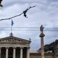 Άστατος ο καιρός σήμερα με βροχές στα βόρεια και λίγα σύννεφα στις υπόλοιπες περιοχές