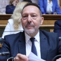 Στουρνάρας: Αστικός μύθος οι τριγωνικές συναλλαγές μεταξύ τραπεζών και servicers