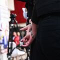 Αίγινα: Συνελήφθη 62χρονη για φωτιά από καύση απορριμμάτων