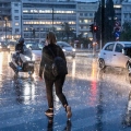 Καιρός αύριο: Μικρή άνοδος της θερμοκρασίας με βροχές και καταιγίδες 