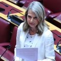 Μ. Αποστολάκη: Καλωσορίζουμε το υπουργείο Οικονομικών στην οδό της νόμιμης συμμόρφωσης