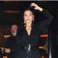 Σίλια Κριθαριώτη: Η designer του νυφικού της Αθηνάς Οικονομάκου απαντά στα επικριτικά σχόλια