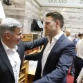 Πυρά Κασσελάκη σε Φαραντούρη: Η απόσπαση της συζύγου του πραγματοποιήθηκε ή όχι με... «άμεση ανάθεση»;