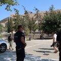 Επίθεση με μαχαίρι στην Ακρόπολη: «Ξαφνικά την είδαμε με αίματα» - Τι λένε αυτόπτες μάρτυρες