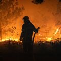 Γαλλία: Εκκένωση πρωτοφανούς κλίμακας στο Καπ Φερέ λόγω της ανεξέλεγκτης πυρκαγιάς
