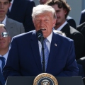 CNN: Οργή Τραμπ για την πυρηνική συμφωνία με τη Σαουδική Αραβία