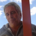 Βρετανία: Η κυβέρνηση δεν θα προχωρήσει σε διεξαγωγή έρευνας για τον Τζέφρι Έπσταϊν