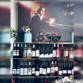 Ο Nick Cave μένει σ’ ένα παντοπωλείο της Θεσσαλονίκης