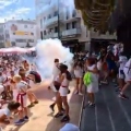 Τουλάχιστον 50 τραυματίες στην Παμπλόνα από πυροτέχνημα που εκσφενδονίστηκε από το Δημαρχείο