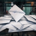 Δημοσκόπηση Palmos Analysis: 30% η ΝΔ, 15,2% η ΕΛΑΣ, τρίτο το ΠΑΣΟΚ – Η εκτίμηση των εδρών 
