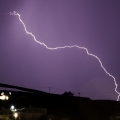 Ηλιούπολη: Καθηγήτρια έπαθε ανακοπή έπειτα από κεραυνό - Της έκαναν ΚΑΡΠΑ