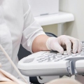 Θεσσαλονίκη: 53χρονη υπέστη εγκαύματα από οξύ κατά τη διάρκεια γυναικολογικής εξέτασης