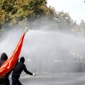 Αλβανία: Ο Έντι Ράμα απευθύνει έκκληση για ηρεμία και καταγγέλλει «ξένα χέρια» πίσω από τις διαδηλώσεις