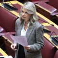Αποστολάκη: Οι τράπεζες κλείνουν καταστήματα, οι πολίτες διανύουν χιλιόμετρα