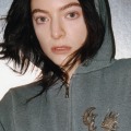 Η Lorde κυκλοφορεί νέο τραγούδι μετά από 4 χρόνια