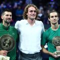 Πόζαρε με τους φιναλίστ του Hellenic Championship ο Τσιτσιπάς - Η ανάρτηση του Έλληνα τενίστα
