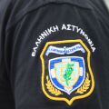 Τρία άτομα, μεταξύ τους υπαρχιπυροσβέστης, συνελήφθησαν για διακίνηση ναρκωτικών, έπειτα από έρευνα των Εσωτερικών Υποθέσεων της ΕΛΑΣ.