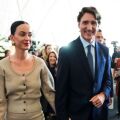 Η Katy Perry στο πλευρό του Justin Trudeau στο Νταβός