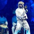 Bad Bunny: Θαυμαστές στις ΗΠΑ μαθαίνουν ισπανικά ενόψει του halftime show στο Super Bowl - Ο Πορτορικανός σταρ ανεβαίνει στη σκηνή και στέλνει πολιτικό μήνυμα.