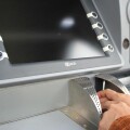 Συναλλαγή μέσω ΑΤΜ τράπεζας το Πάσχα 2026