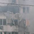 Τρύπα σε πολυκατοικία μετά τη ρωσική επίθεση με drone στην Οδησσό