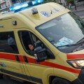 Τροχαίο ατύχημα στο Κορωπί μετά από σύγκρουση ΙΧ και μοτοσικλέτας