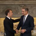 Κυριάκος Μητσοτάκης και Εμανουέλ Μακρόν επιβεβαίωσαν τη στρατηγική σύμπλευση Ελλάδας - Γαλλίας σε άμυνα, ενέργεια και ανταγωνιστικότητα